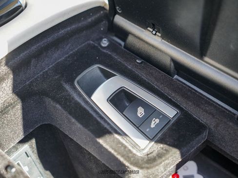 Used 2019 Mercedes-Benz S 560 Cabriolet image 54