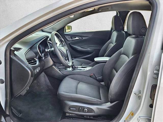 Certified 2025 Chevrolet Malibu LT FWD image 15