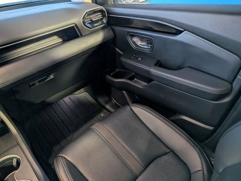 Certified 2024 Honda Pilot Touring image 15