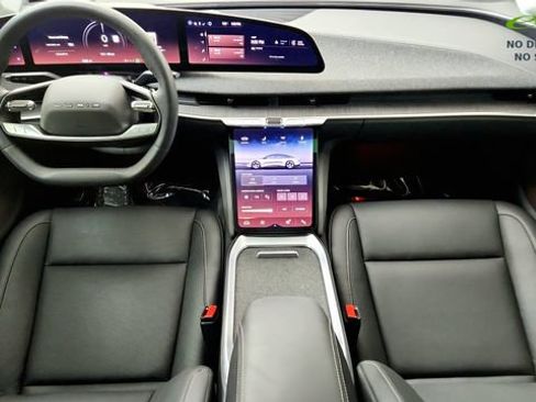 Used 2025 Lucid Air Pure RWD image 47