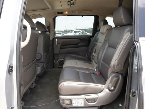 Used 2015 Honda Odyssey Touring Elite image 19