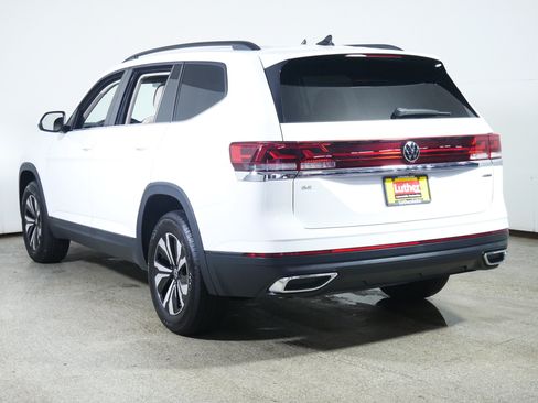 Used 2025 Volkswagen Atlas SE AWD/4WD image 5