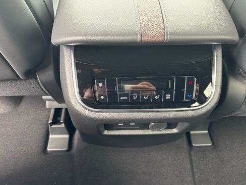 New 2026 Nissan Armada SL image 19