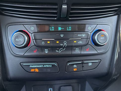 Used 2017 Ford Escape Titanium image 45