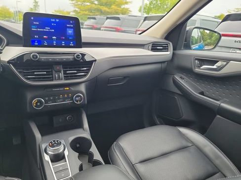 Used 2020 Ford Escape SE Sport FWD image 11