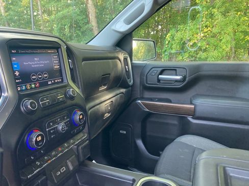 Used 2019 Chevrolet Silverado 1500 RST w/ All-Star Edition image 16