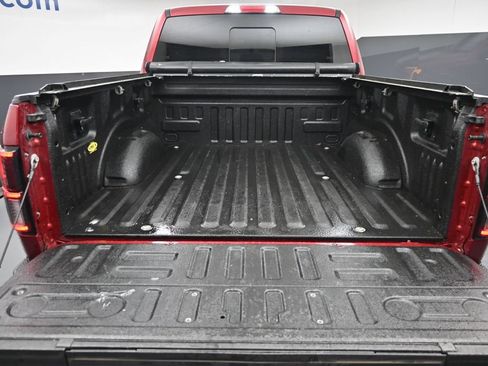 Used 2016 Ford F150 Lariat w/ Equipment Group 502A Luxury AWD/4WD image 11