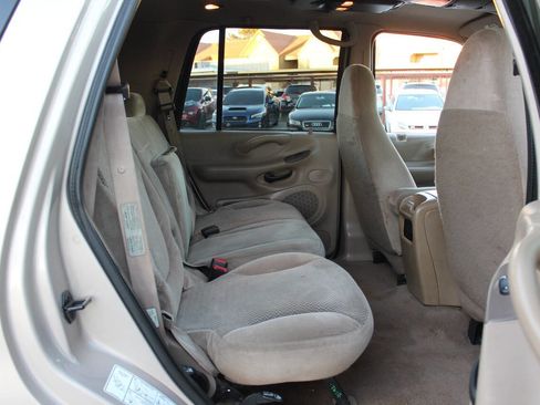 Used 1998 Ford Expedition XLT image 30