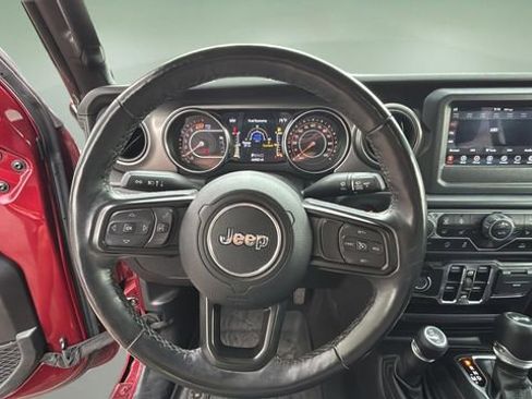 Used 2021 Jeep Wrangler Unlimited Sport AWD/4WD image 12
