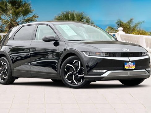 Used 2024 Hyundai Ioniq 5 SEL image 2