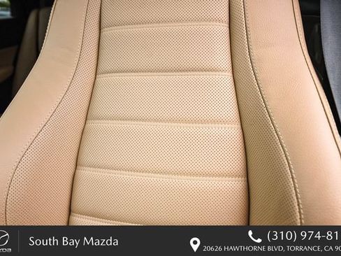 Used 2025 Mercedes-Benz GLE 450e 4MATIC image 24