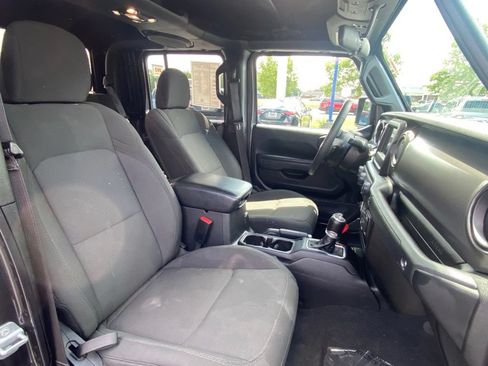 Used 2023 Jeep Gladiator Sport AWD/4WD image 37