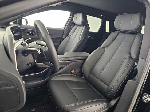 New 2026 Cadillac Lyriq Luxury RWD image 21