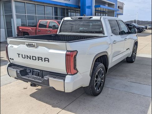 Used 2023 Toyota Tundra Limited AWD/4WD image 7