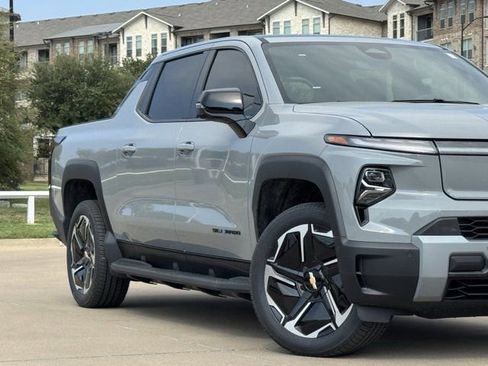 New 2026 Chevrolet Silverado EV LT w/ Premium Package image 3