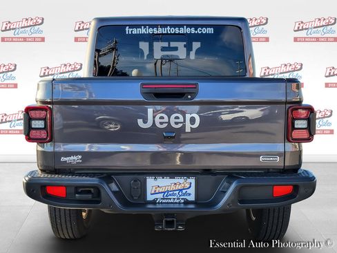 Used 2021 Jeep Gladiator Overland w/ Popular Equipment Package image 5