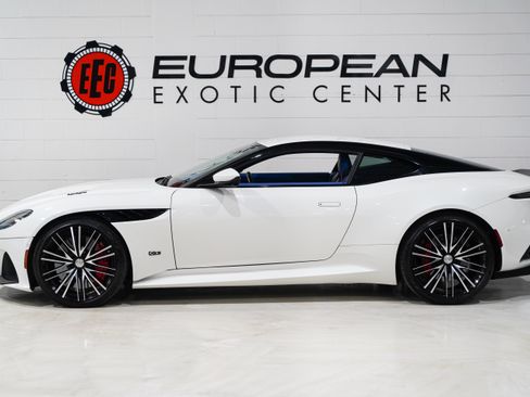 Used 2020 Aston Martin DBS Superleggera RWD image 7