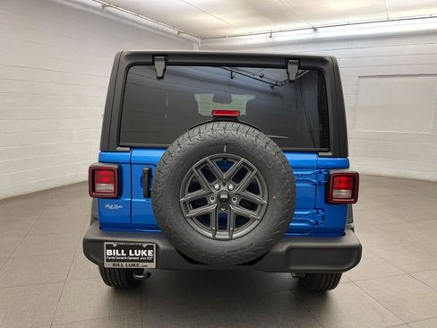 New 2026 Jeep Wrangler Sport S image 4