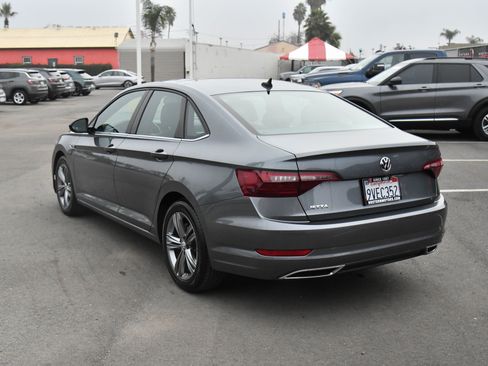 Used 2020 Volkswagen Jetta R-Line image 6