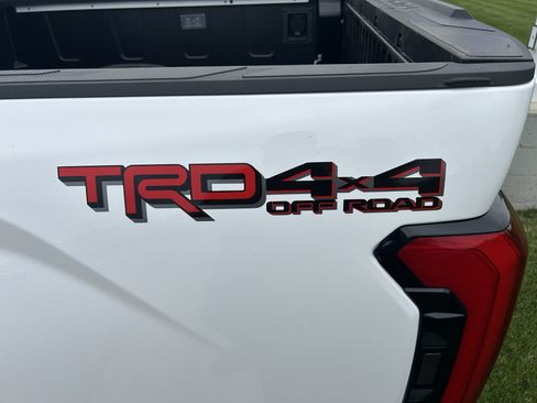 Used 2026 Toyota Tundra Limited w/ TRD Off-Road Package AWD/4WD image 7
