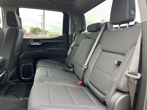 New 2026 GMC Sierra 1500 Elevation image 11