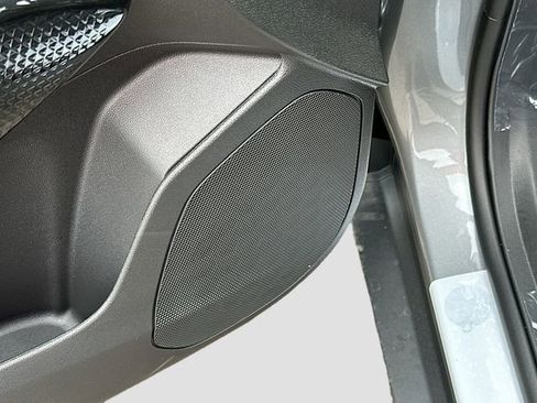 New 2026 Chevrolet Trax RS w/ Driver Confidence Package FWD image 19