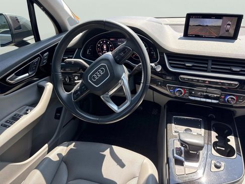 Used 2018 Audi Q7 3.0T Prestige AWD/4WD image 11