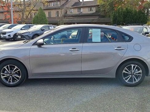 Used 2024 Kia Forte LXS image 5