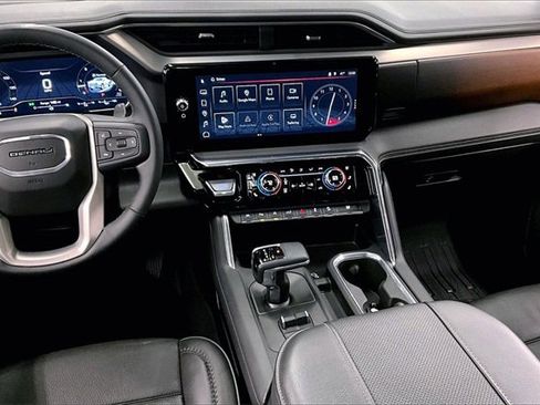 Used 2023 GMC Sierra 1500 Denali image 6