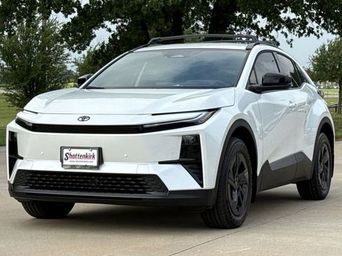 New 2026 Toyota C-HR AWD/4WD image 3