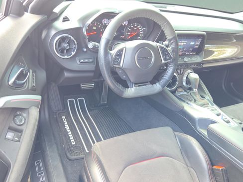 Used 2020 Chevrolet Camaro ZL1 image 12