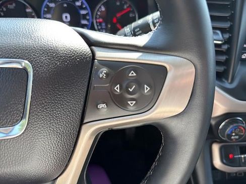 Used 2023 GMC Acadia Denali AWD/4WD image 31
