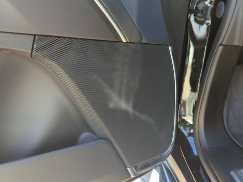 Used 2023 Cadillac Escalade ESV Premium Luxury image 21