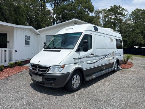 Used 2006 Dodge Sprinter 2500 w/ PWR Convenience Group RWD image 1