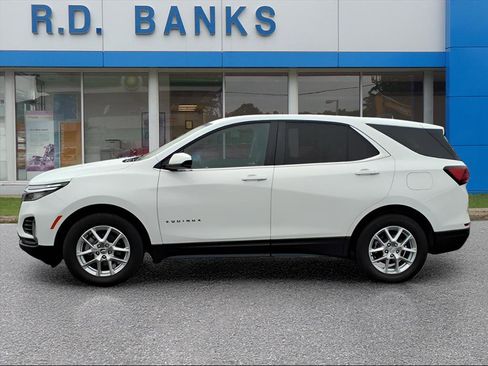 Used 2024 Chevrolet Equinox LT w/ LPO, Floor Liner Package image 2