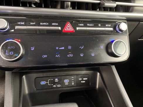 Used 2025 Hyundai Tucson SEL AWD/4WD image 22