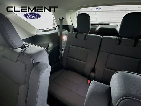 New 2026 Ford Explorer Active image 29