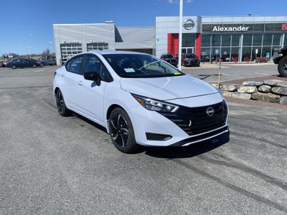 New 2025 Nissan Versa SR w/ Trunk Package