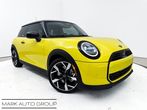 Used 2025 MINI Cooper S image 1