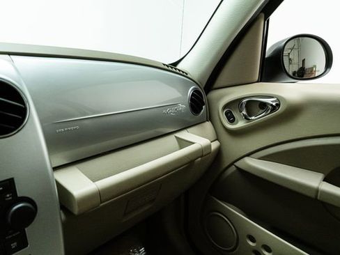 Used 2007 Chrysler PT Cruiser Touring w/ Fleet Value Group I image 24