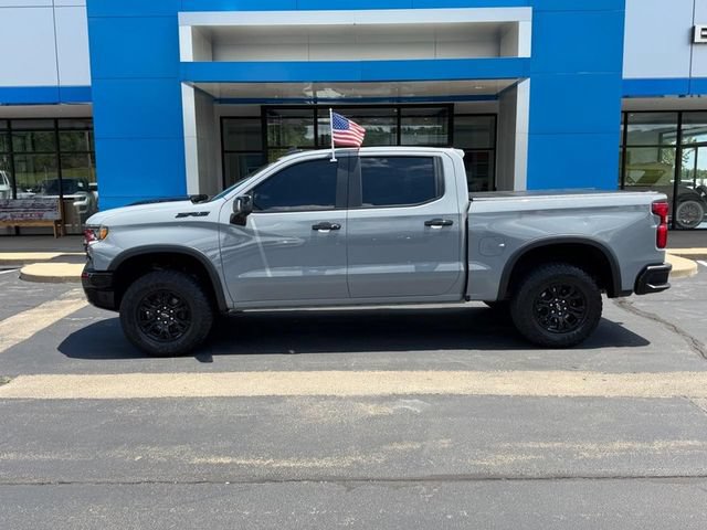 Used 2024 Chevrolet Silverado 1500 ZR2 w/ Technology Package AWD/4WD image 1
