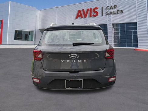 Used 2025 Hyundai Venue SEL FWD image 7