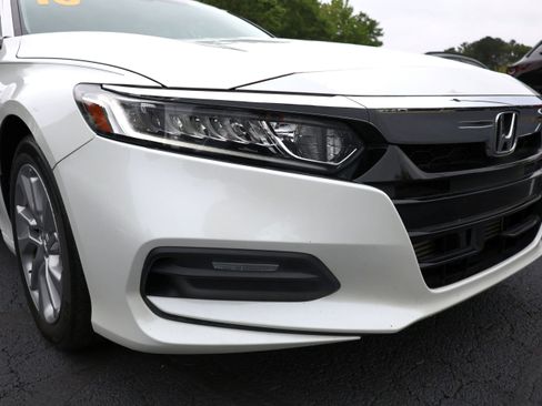 Used 2018 Honda Accord LX image 23
