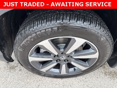 Used 2025 Honda Pilot Touring image 24