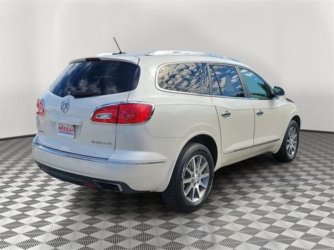 Used 2013 Buick Enclave Leather image 2