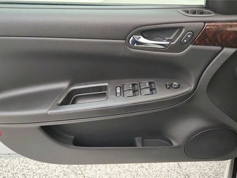 Used 2012 Chevrolet Impala LT w/ LT Sunroof Package FWD image 31
