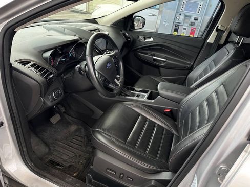 Used 2017 Ford Escape Titanium FWD image 5