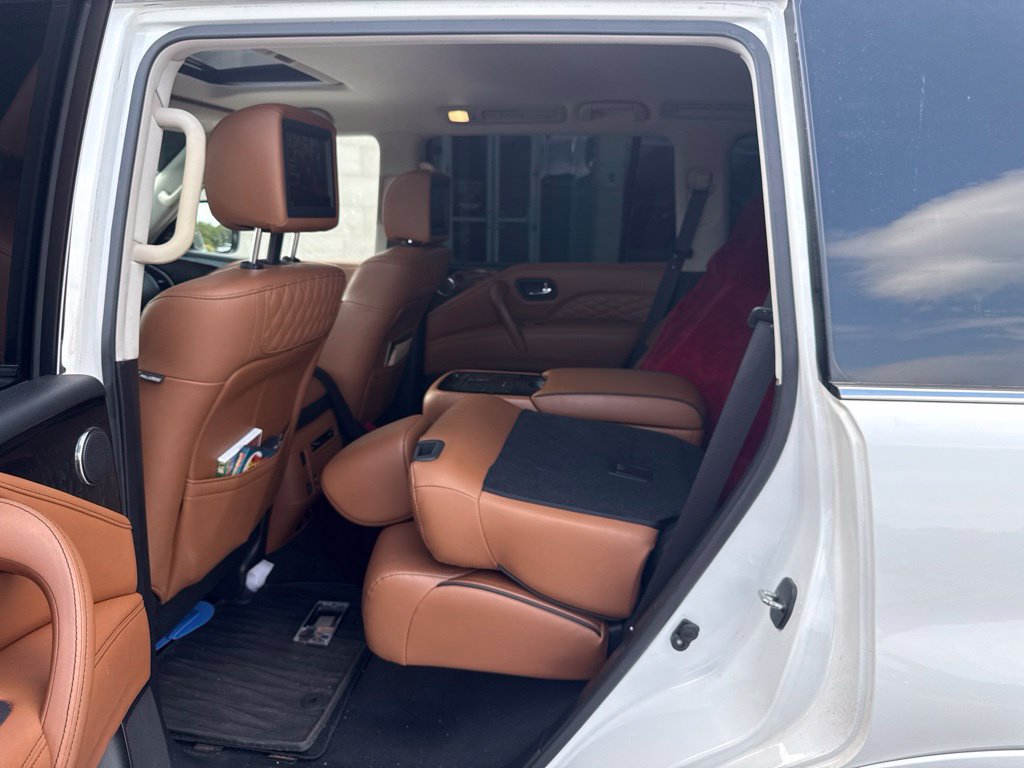 Used 2019 INFINITI QX80 Luxe w/ 22" Wheel Package AWD/4WD image 10