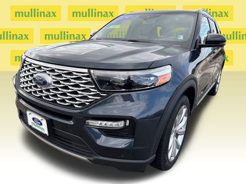 Used 2023 Ford Explorer Platinum w/ Technology Package image 9