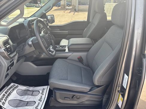 Used 2025 Ford F150 XLT w/ Equipment Group 302A MID RWD image 11